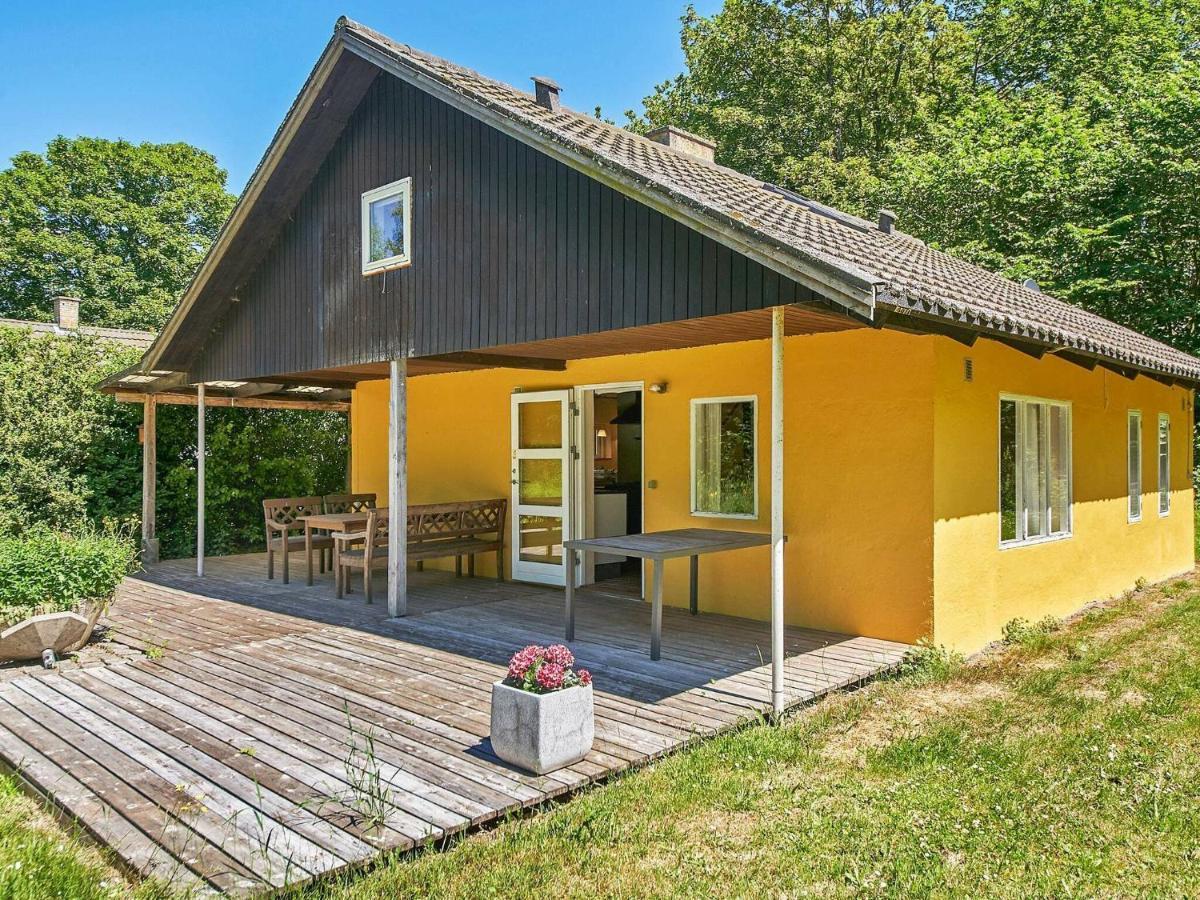 6 Person Holiday Home In AÅkirkeby Δωμάτιο φωτογραφία